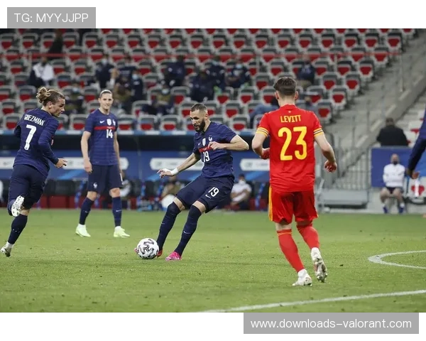 法甲海外办赛争议持续,球迷权益与商业扩张如何平衡 法甲海外办赛争议持续,球迷权益与商业扩张如何平衡